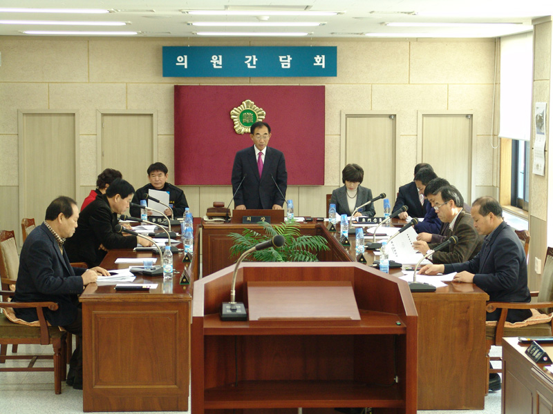 '의원 간담회' 게시글의 사진(2) '의원 간담회 2010.1.18.004.jpg'