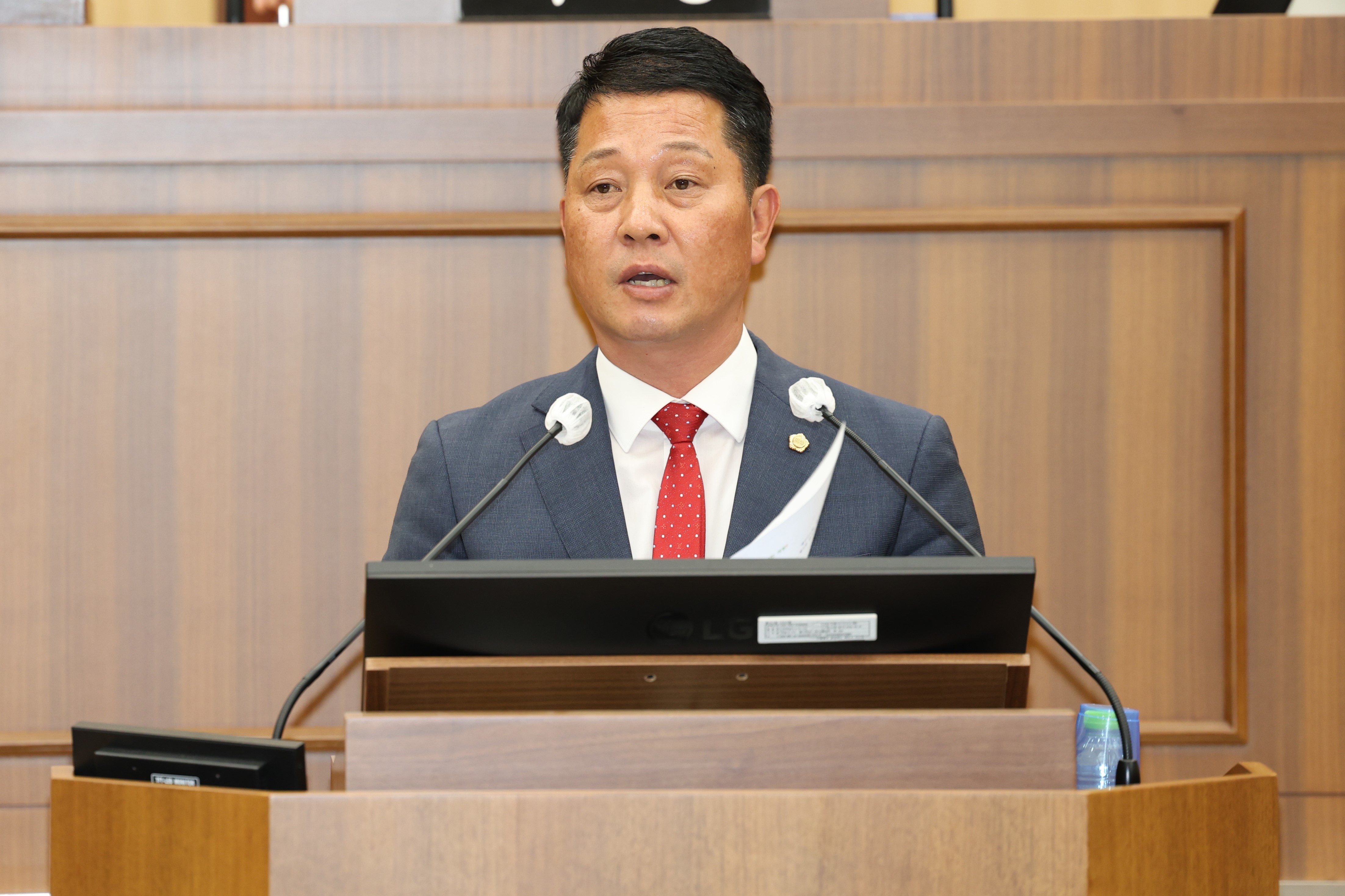 '제271회 에천군의회 임시회 제2차 본회의' 게시글의 사진(18) '2024 05 17 024 제271회 예천군의회 임시회 제2차 본회의.JPG'