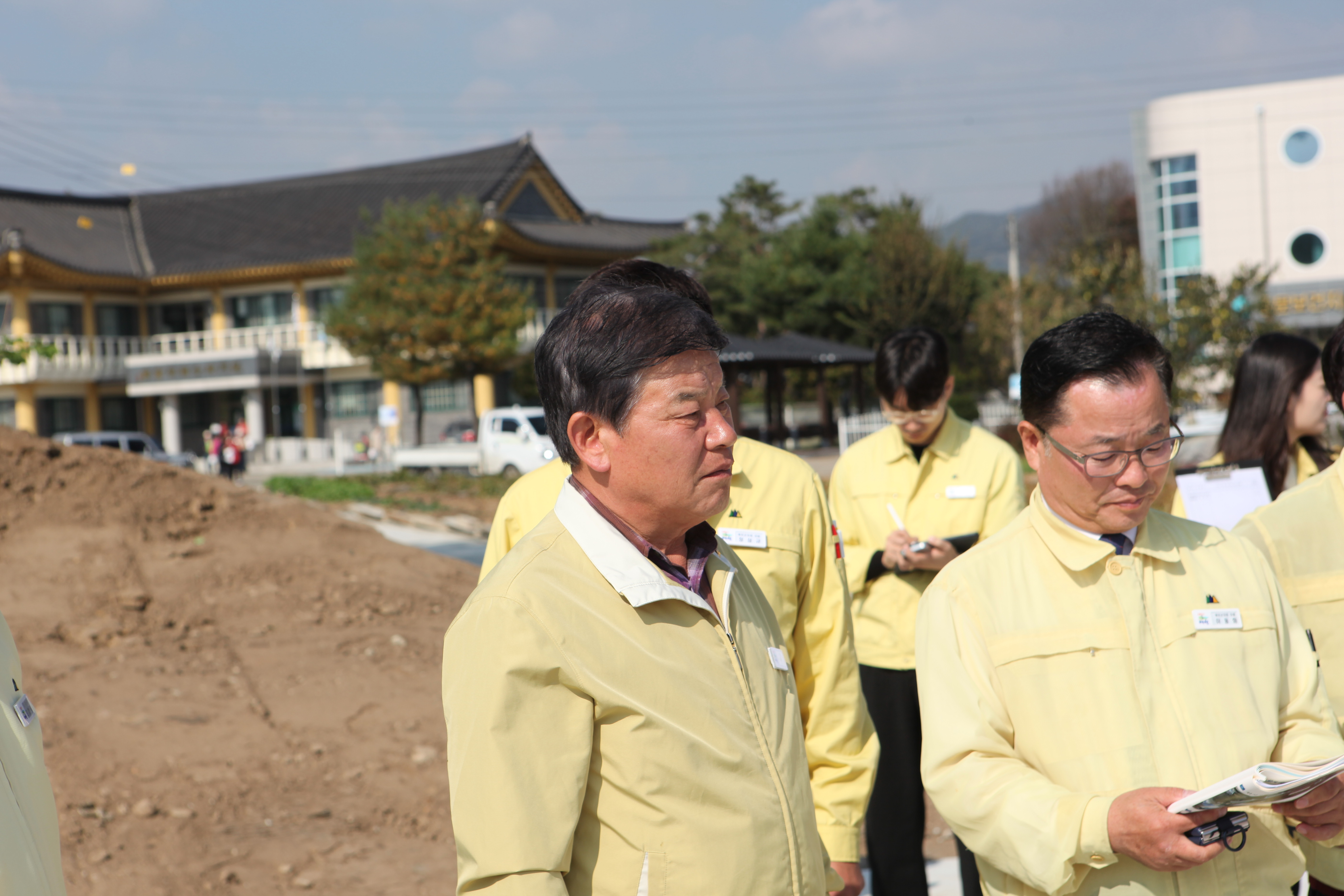 '제267회 예천군의회 임시회 현장확인' 게시글의 사진(24) '2023 10 23 004 용문게이트볼장 조성사업.JPG'