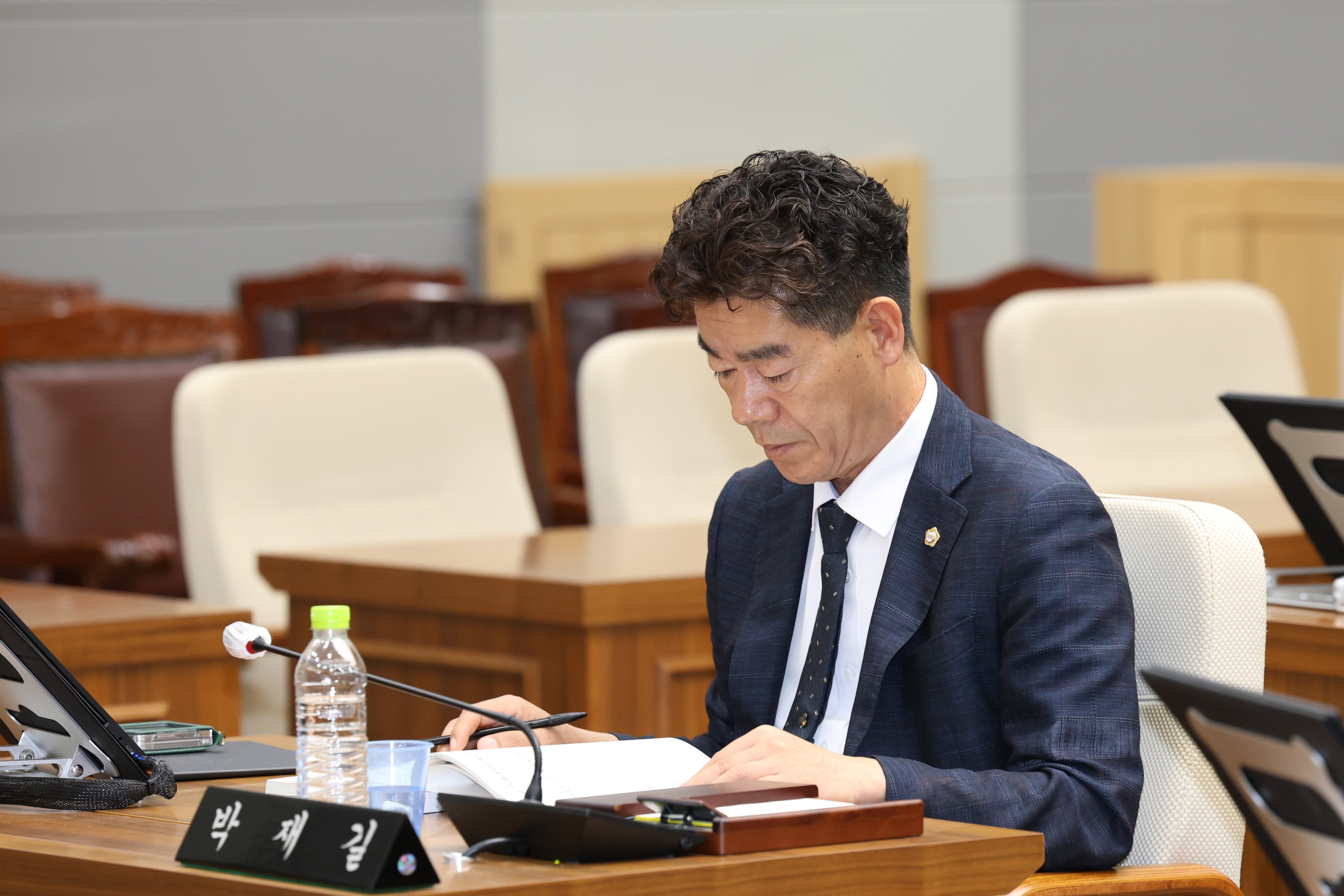 '제272회 예천군의회 제1차 정례회 제4차 본회의' 게시글의 사진(12) '2024 06 13 007 제272회 예천군의회 제1차 정례회 제4차 본회의.JPG'