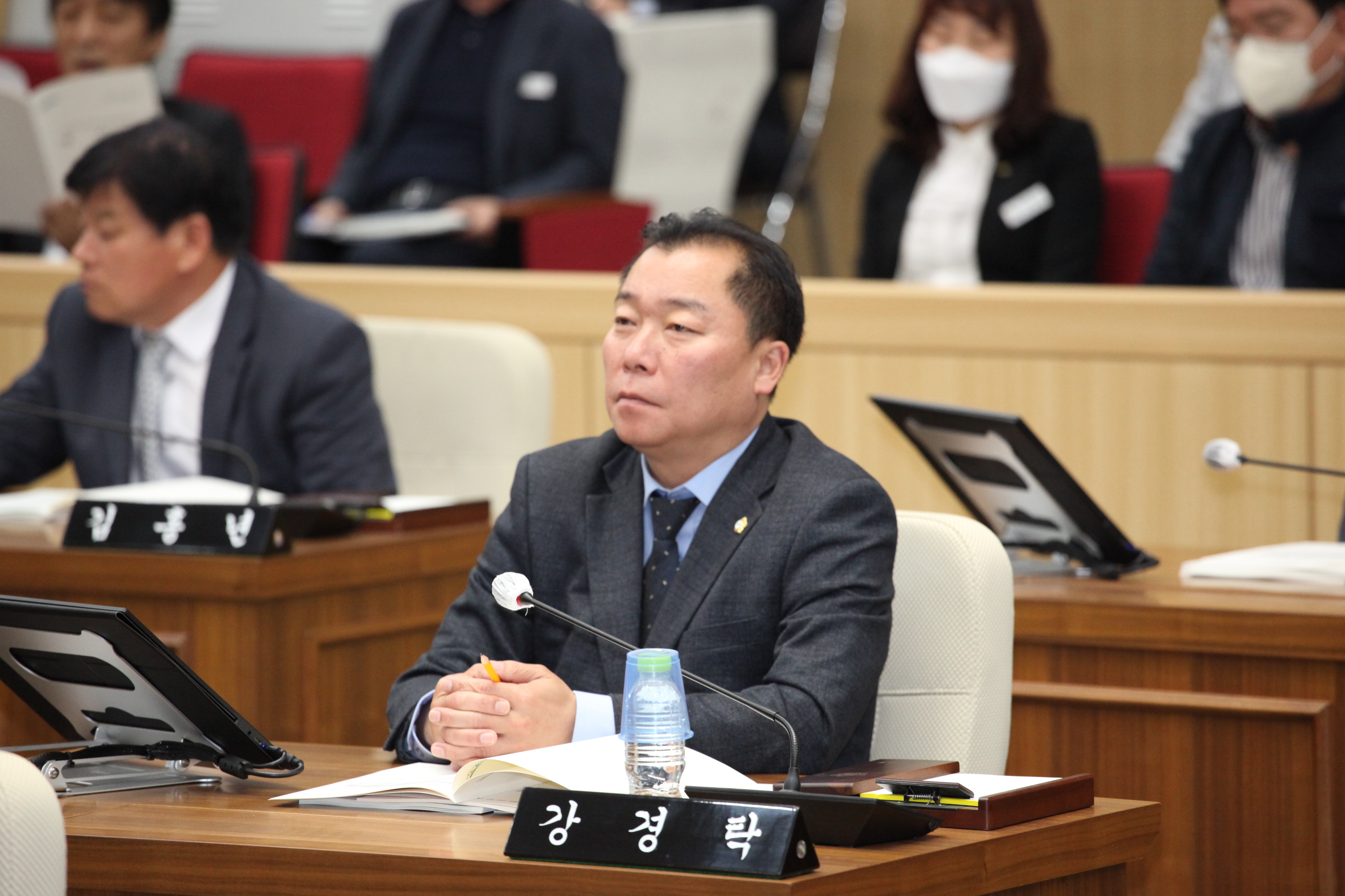 '제263회 임시회 제1차 본회의' 게시글의 사진(9) '2023 04 18 009 제263회 임시회 제1차 본회의.JPG'