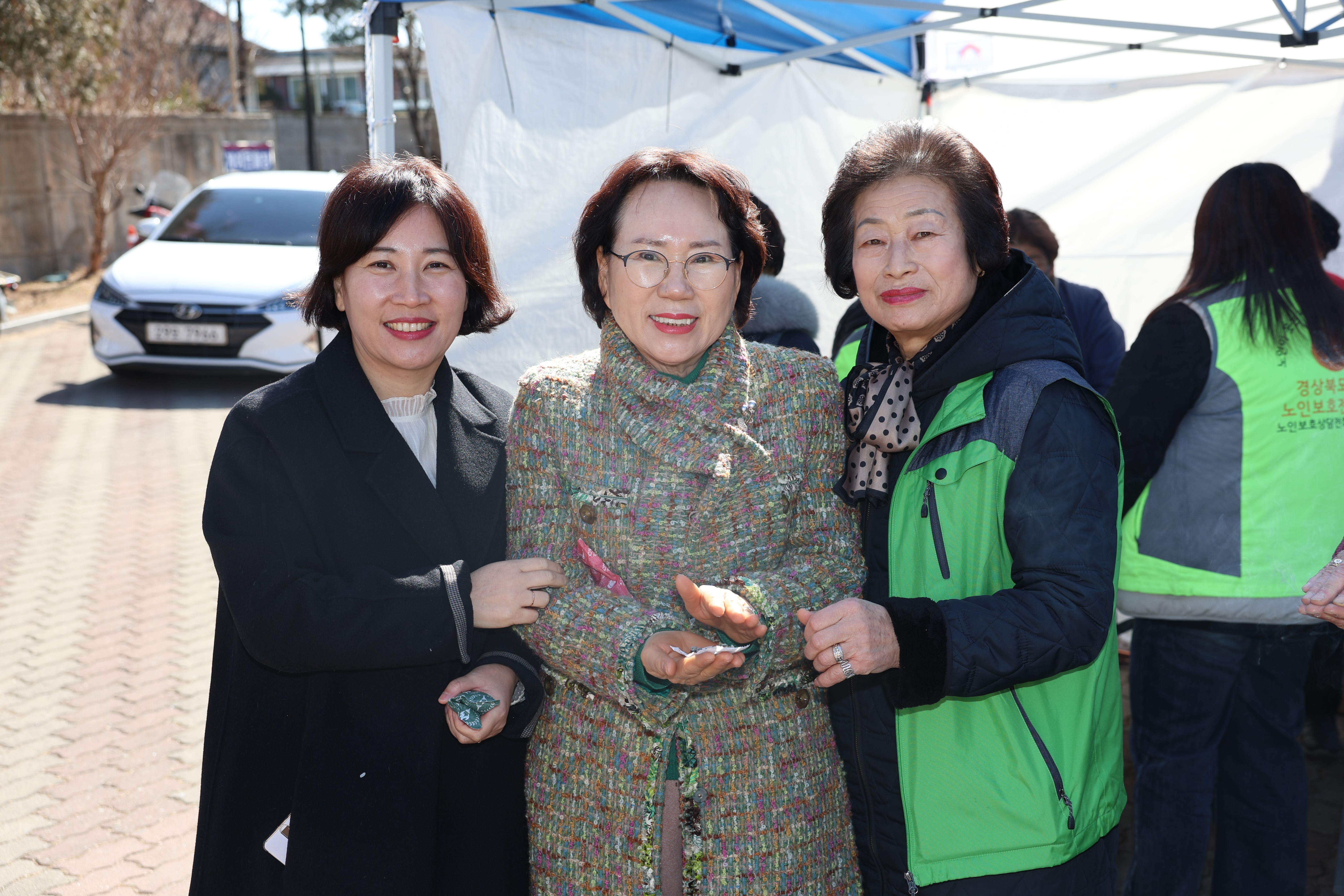 '정월대보름맞이 윷놀이 행사' 게시글의 사진(12) '2025 02 18 007 노인복지관 정월대보름맞이 윷놀이행사.JPG'